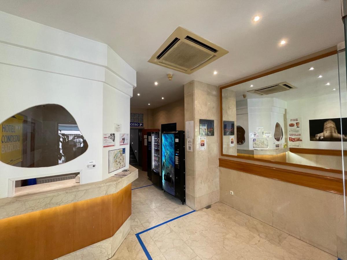 Condedu Hotel บาดาฮอส ภายนอก รูปภาพ