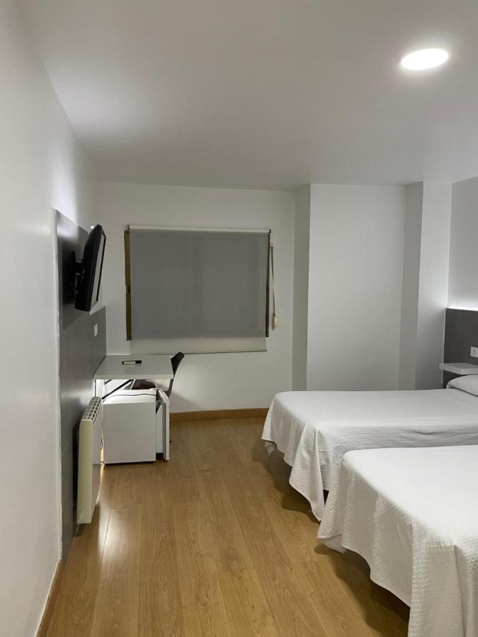 Condedu Hotel บาดาฮอส ภายนอก รูปภาพ