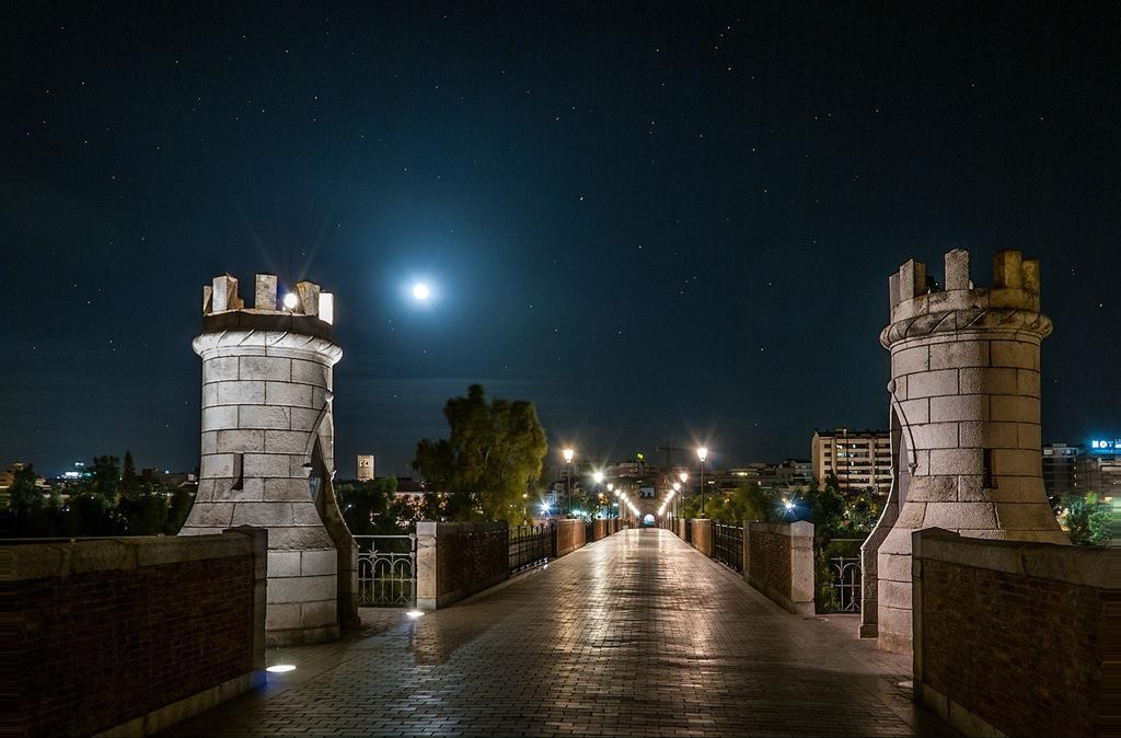 Condedu Hotel บาดาฮอส ภายนอก รูปภาพ