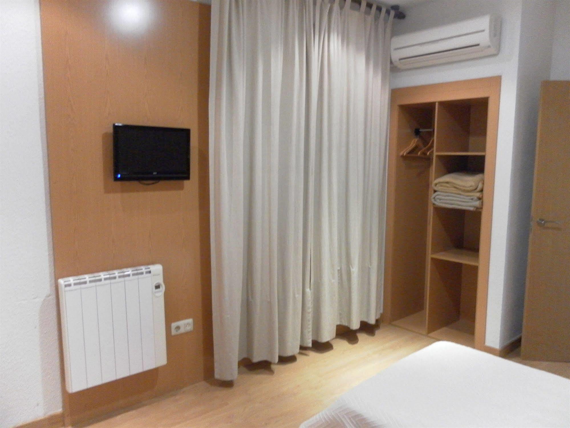 Condedu Hotel บาดาฮอส ภายนอก รูปภาพ